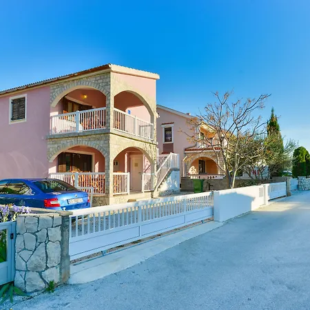 Apartamento Delac *