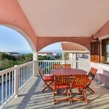 Delac Apartamento *